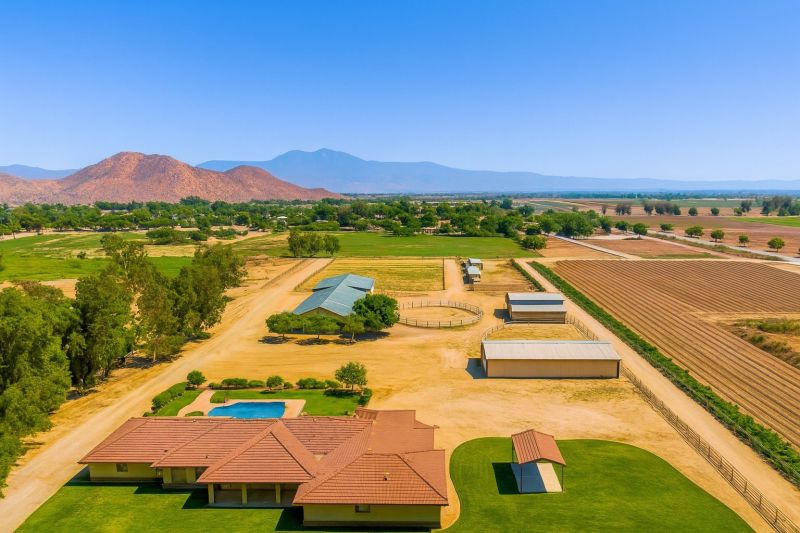 Local Brick Graffiti Cleaning in Hemet, CA