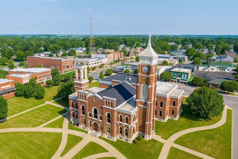 Local Cabinets Refinishing in Greensburg, IN