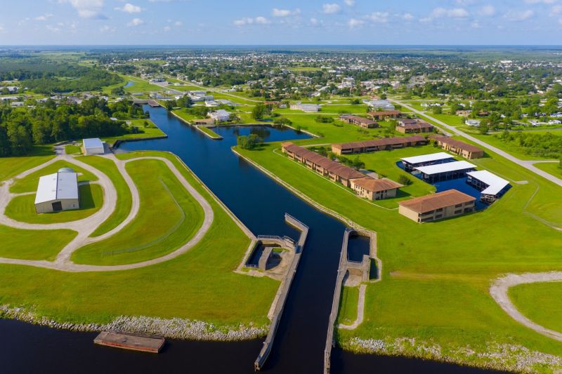 Local Concrete Paint Removal in Clewiston, FL