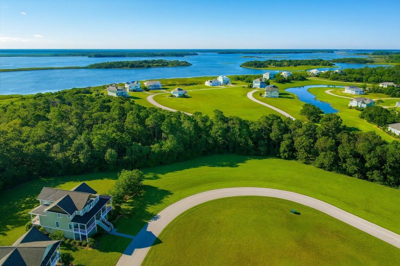 Local Shiplap Painting in Holly Ridge, NC